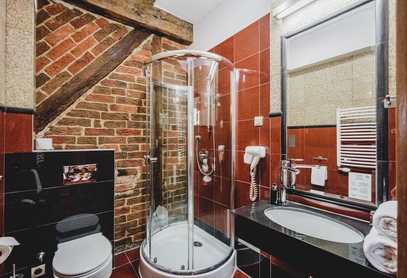 اتاق استاندارد یک نفره, Solaris