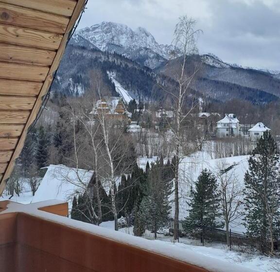 ベーシックルーム, Willa Wisienka