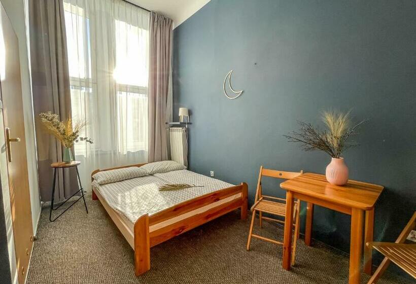 标准间, Moon Hostel Warszawa