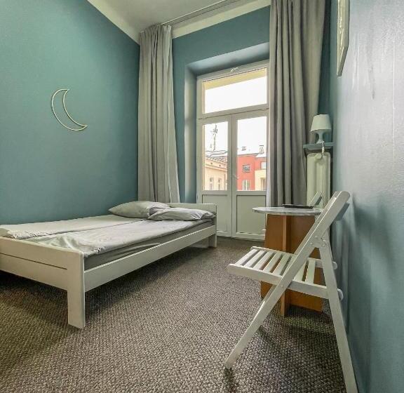 Номер Стандарт Совместная Ванная, Moon Hostel Warszawa