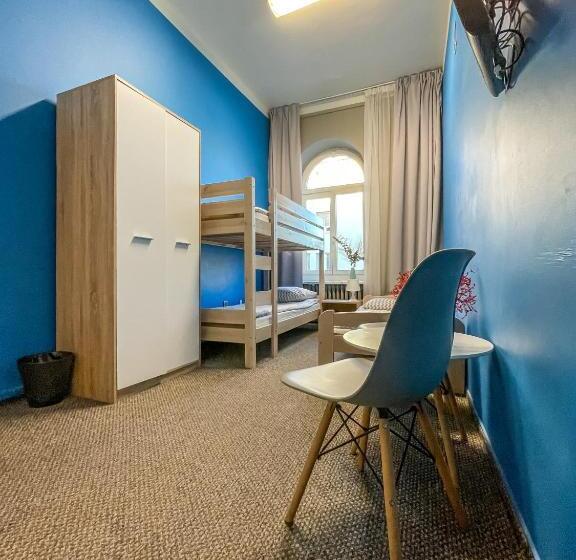 标准三人间, Moon Hostel Warszawa