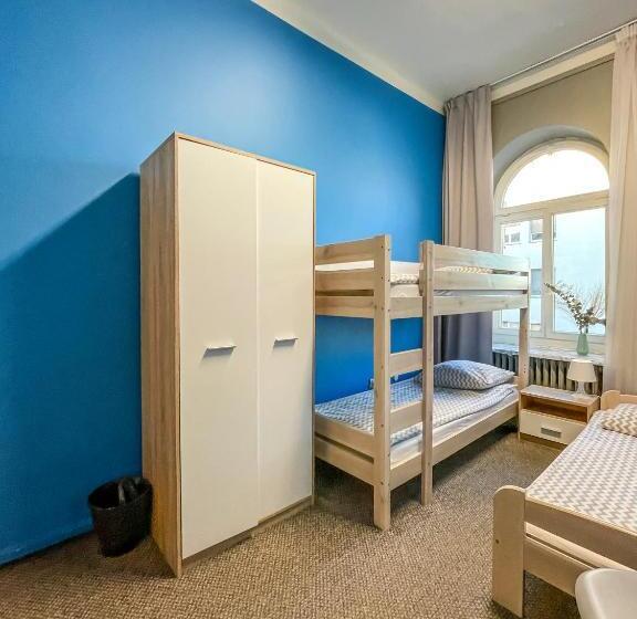 Номер Стандарт Трехместный, Moon Hostel Warszawa