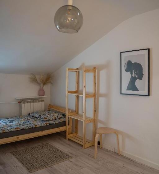 标准单人间共用浴室, Moon Hostel Warszawa