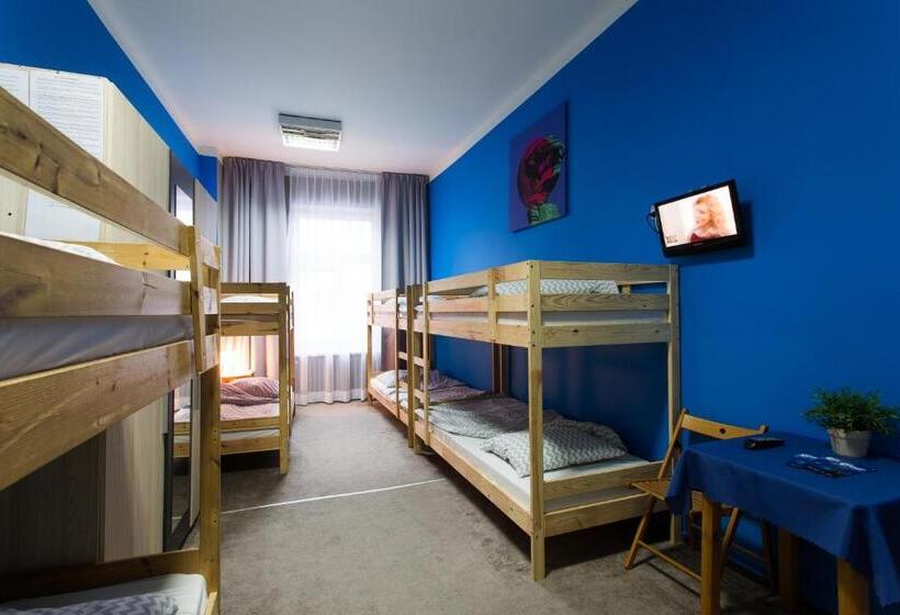 Кровать в Общей Комнате, Moon Hostel Warszawa