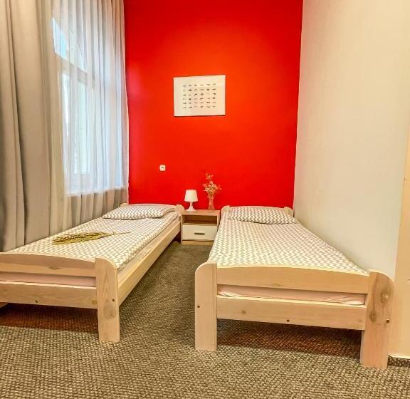 Номер Стандарт Индивидуальный, Moon Hostel Warszawa