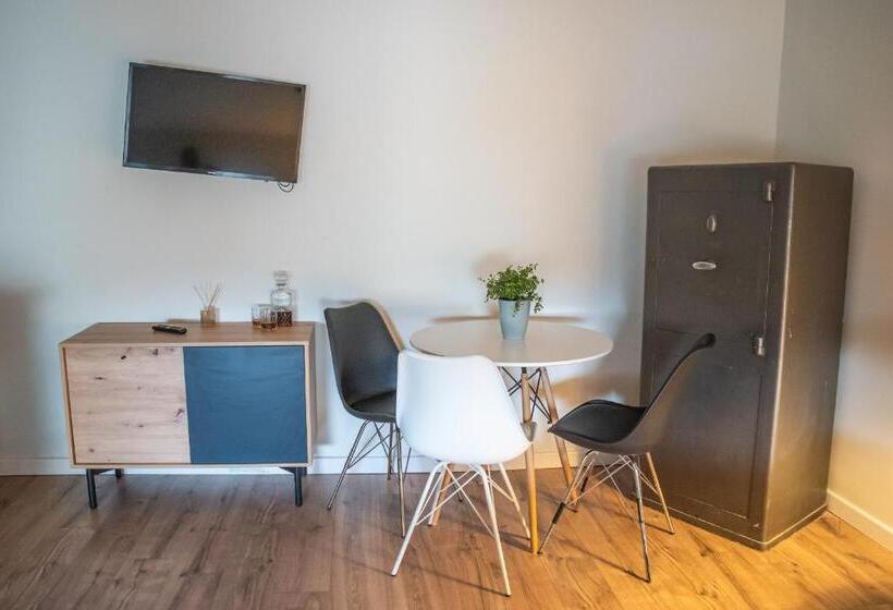 Люкс, Moon Hostel Warszawa
