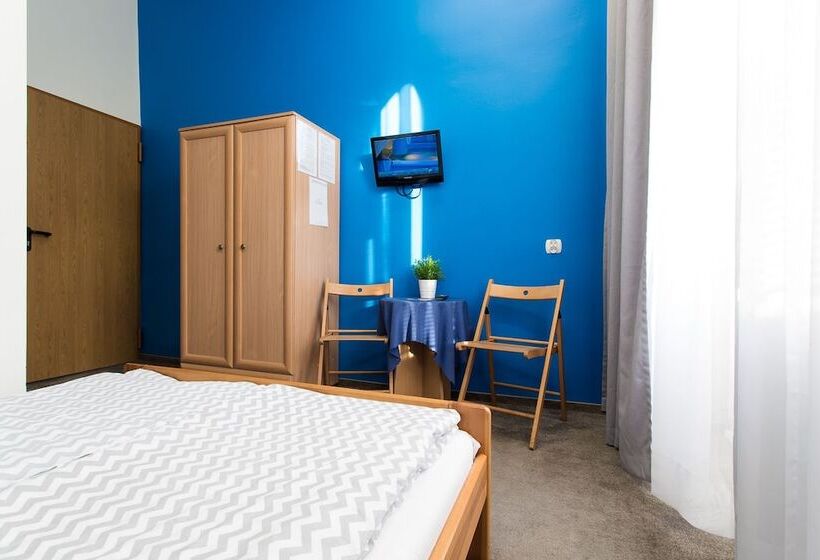Номер Стандарт, Moon Hostel Warszawa