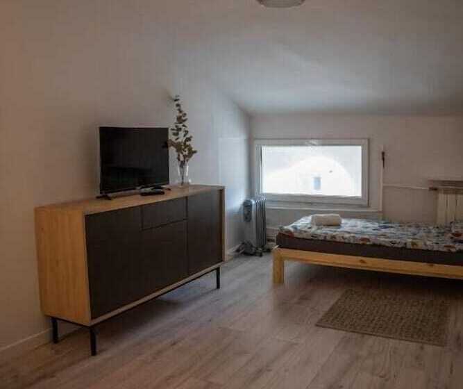 标准单人间共用浴室, Moon Hostel Warszawa