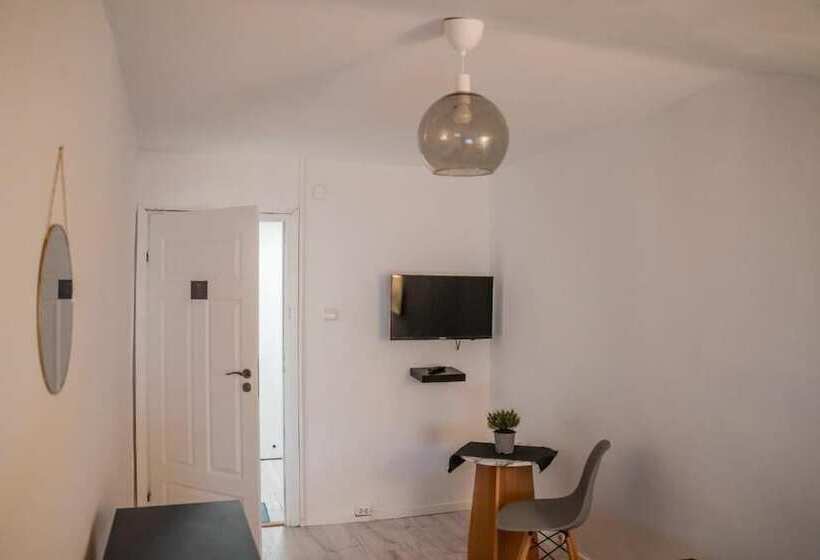 标准单人间共用浴室, Moon Hostel Warszawa