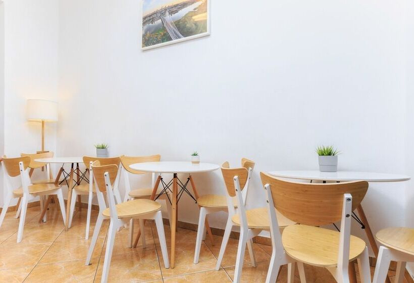 标准单人间, Moon Hostel Warszawa