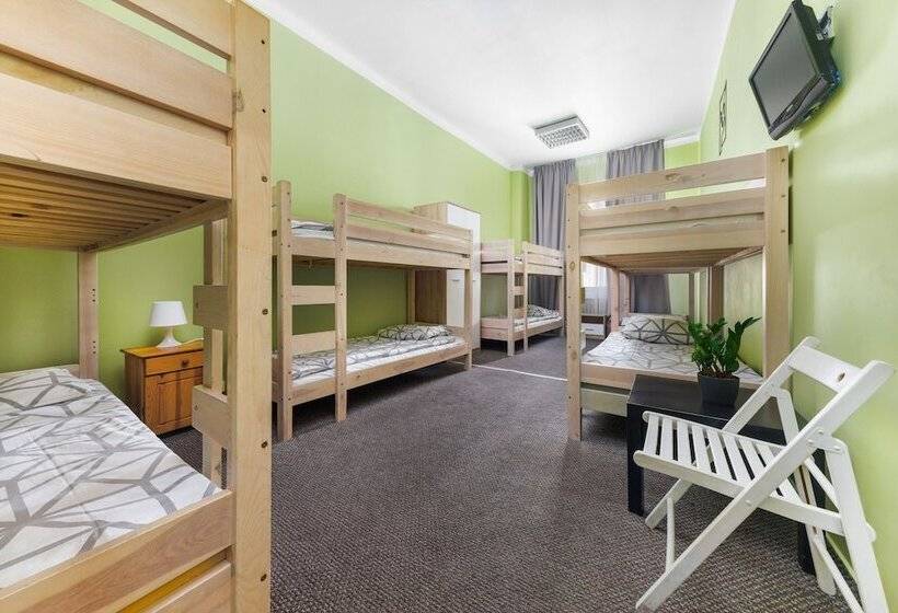 共用房间的床, Moon Hostel Warszawa