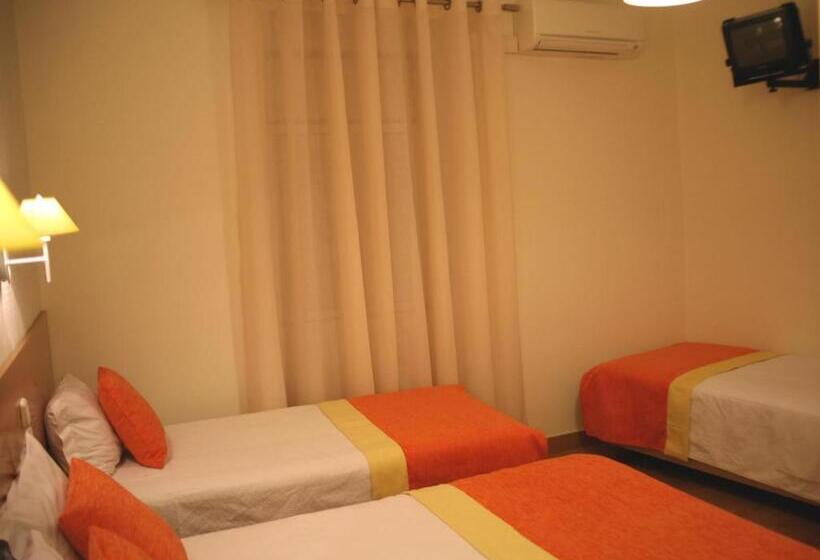 Quarto Triplo Estandar, Estrela Dos Anjos Guesthouse