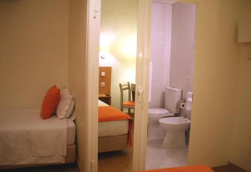 Quarto Triplo Estandar, Estrela Dos Anjos Guesthouse