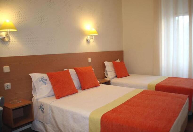 Quarto Triplo Estandar, Estrela Dos Anjos Guesthouse
