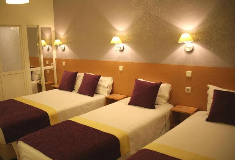 Quarto Triplo Estandar, Estrela Dos Anjos Guesthouse