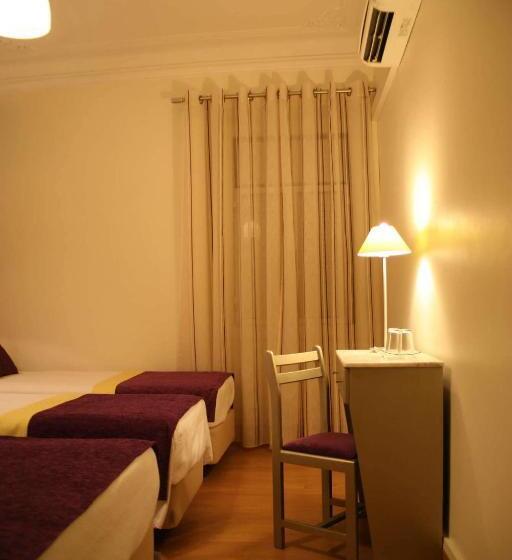 Quarto Triplo Estandar, Estrela Dos Anjos Guesthouse
