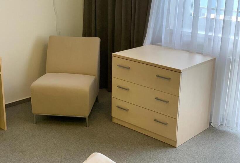 디럭스 룸, Pension Edison