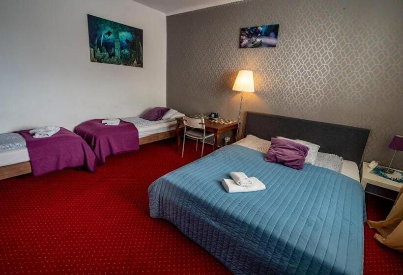 خانه 1 خوابه, Villa Kava