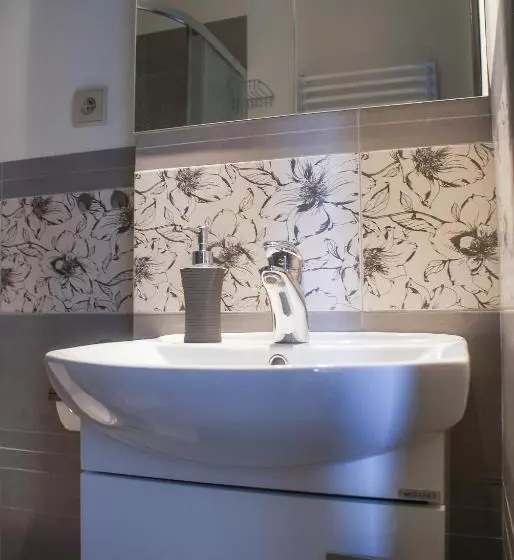 Standard Yhden Hengen Huone, Villa Kava