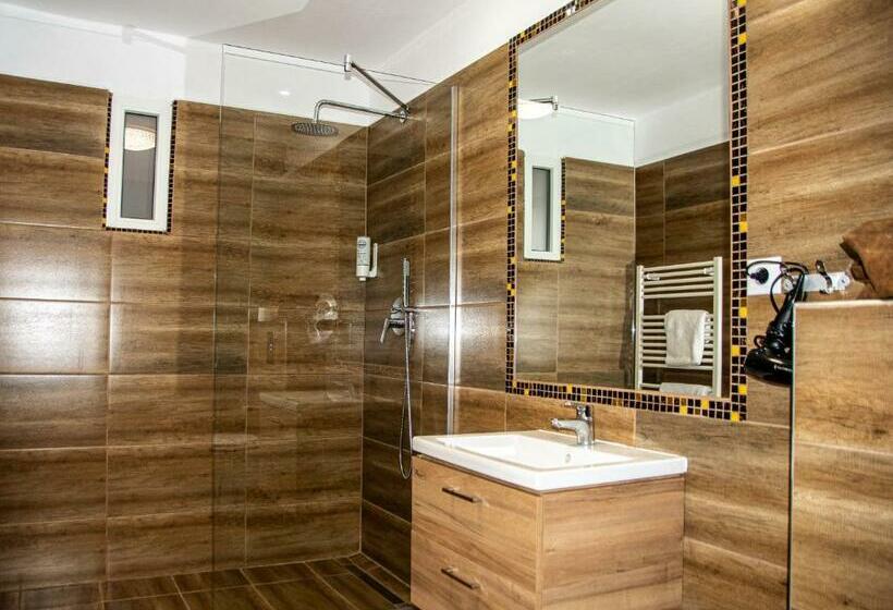 标准间, Villa Santa Maria