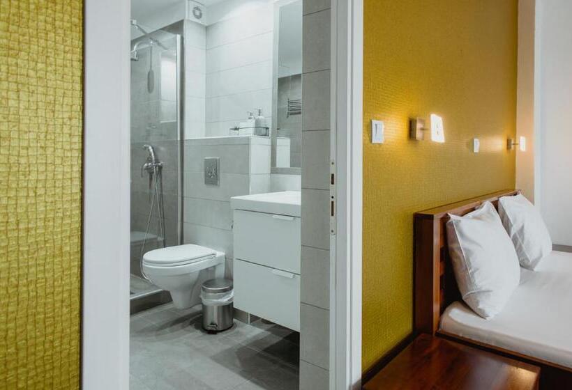 家庭间, Villa Santa Maria