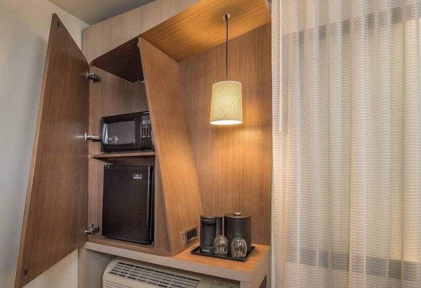 스탠다드 룸 더블 침대, Courtyard By Marriott Titusville Kennedy Space Center