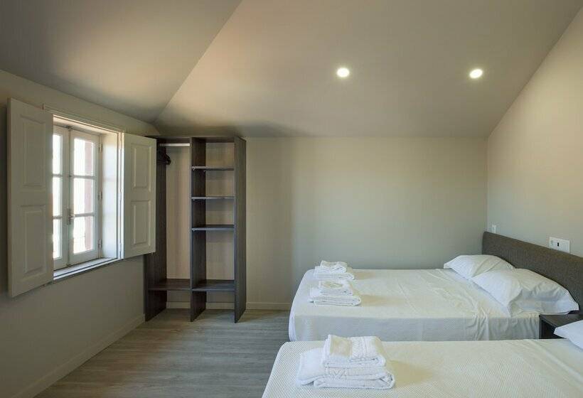 اتاق لوکس چهار تخته, Rua Grande