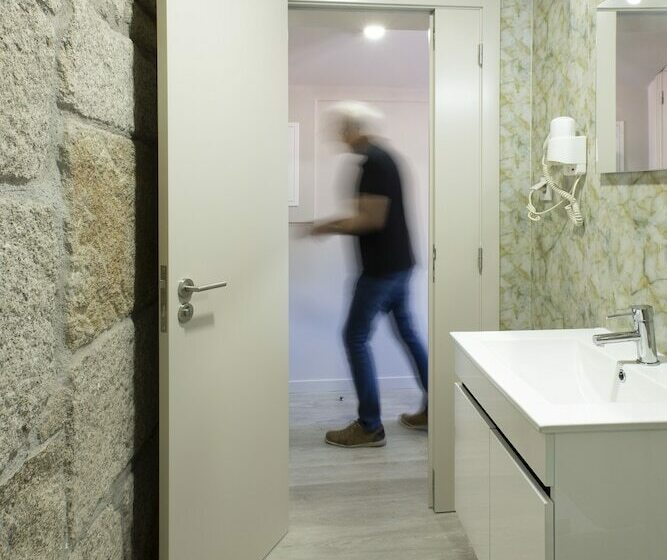 اتاق لوکس چهار تخته, Rua Grande