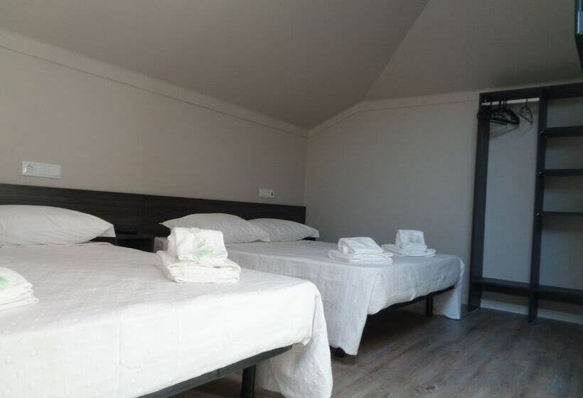 اتاق لوکس چهار تخته, Rua Grande