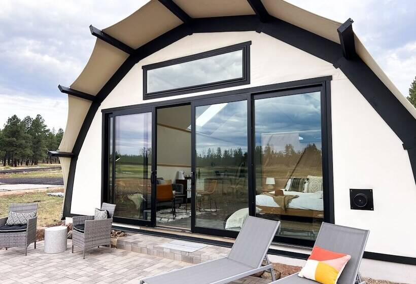 Standard Tent, Backland