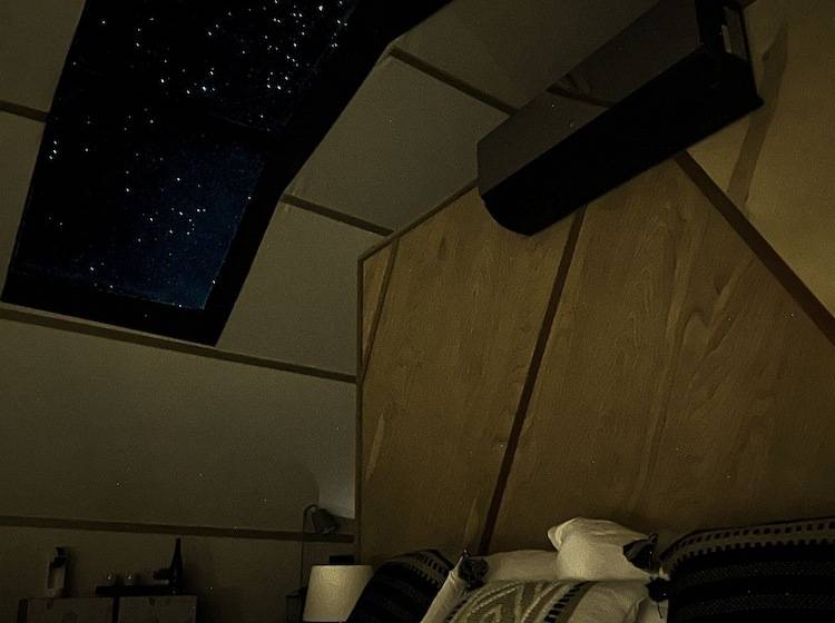 Standard Tent, Backland