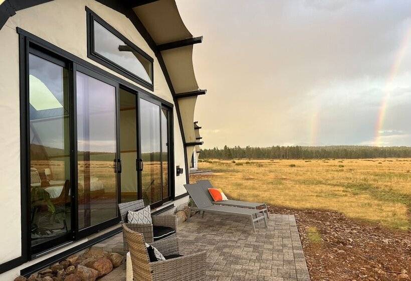 Standard Tent, Backland