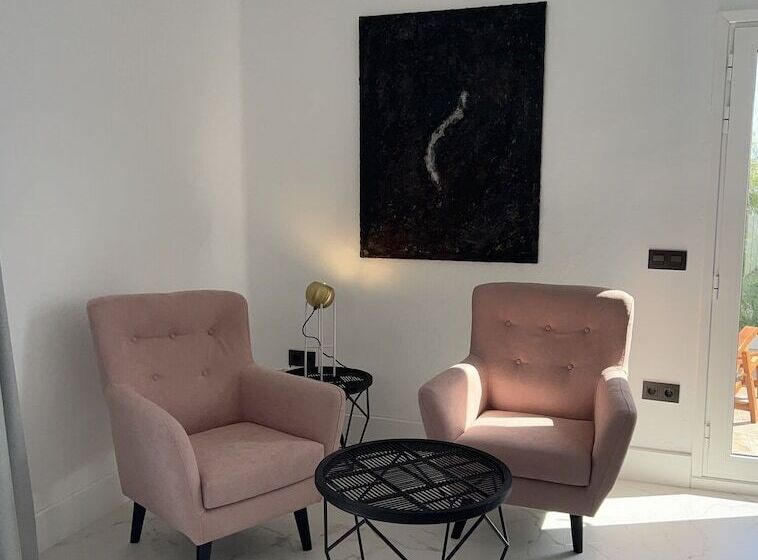 מיטת קינג בסוויטה, Casa Serena 10   Boutique Hotel   Adults Only Breakfast Included