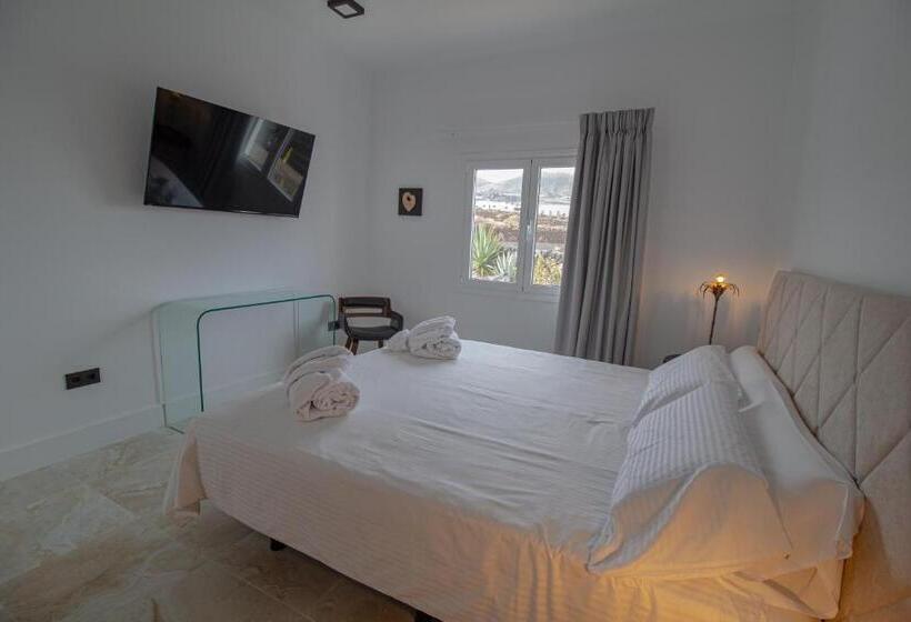 חדר סטנדרט עם מיטת קינג, Casa Serena 10   Boutique Hotel   Adults Only Breakfast Included