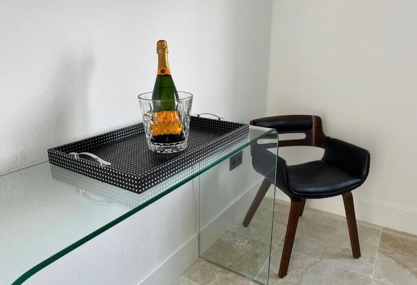 חדר סטנדרט עם מיטת קינג, Casa Serena 10   Boutique Hotel   Adults Only Breakfast Included