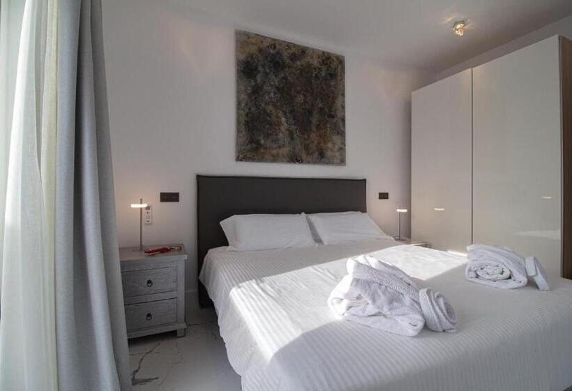 חדר דחוקס עם מיטת קינג, Casa Serena 10   Boutique Hotel   Adults Only Breakfast Included