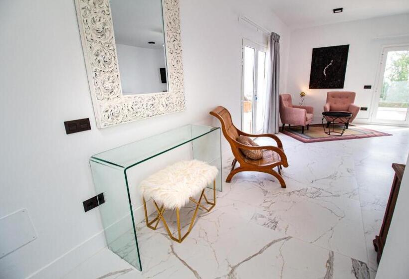 מיטת קינג בסוויטה, Casa Serena 10   Boutique Hotel   Adults Only Breakfast Included