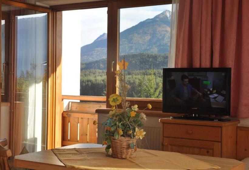 חדר סטנדרט לשלושה, Aktiv Hotel Traube