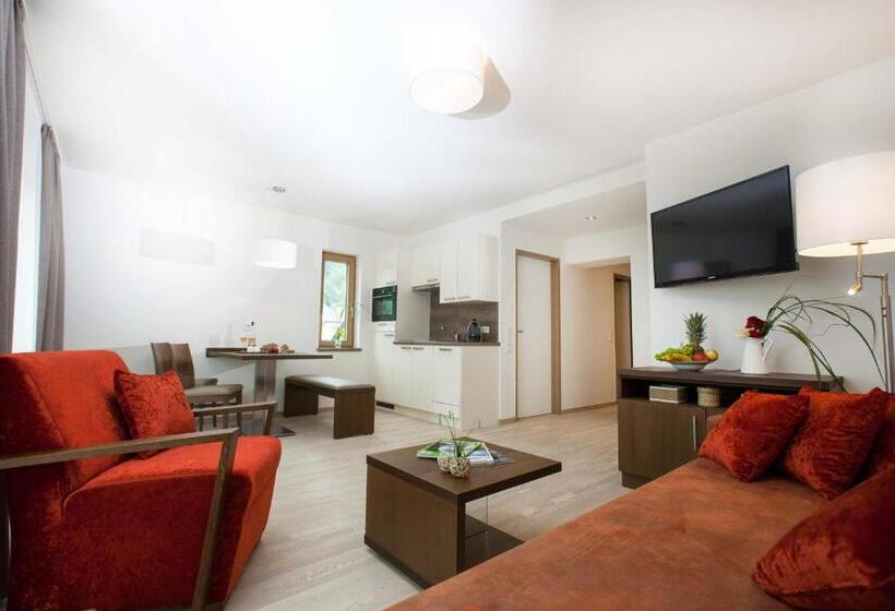 1 Bedroom Apartment Lake View, Apartmenthotel  S Mitterndorf
