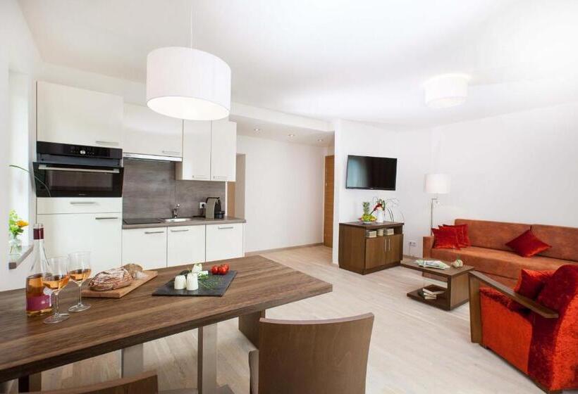 1 Bedroom Apartment Lake View, Apartmenthotel  S Mitterndorf