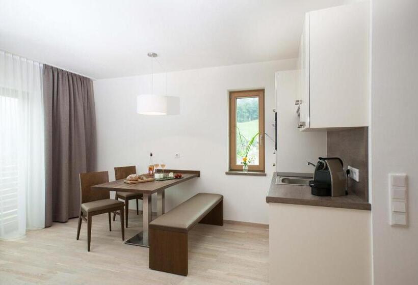 1 Bedroom Apartment Lake View, Apartmenthotel  S Mitterndorf