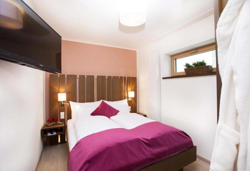 1 Bedroom Apartment Lake View, Apartmenthotel  S Mitterndorf