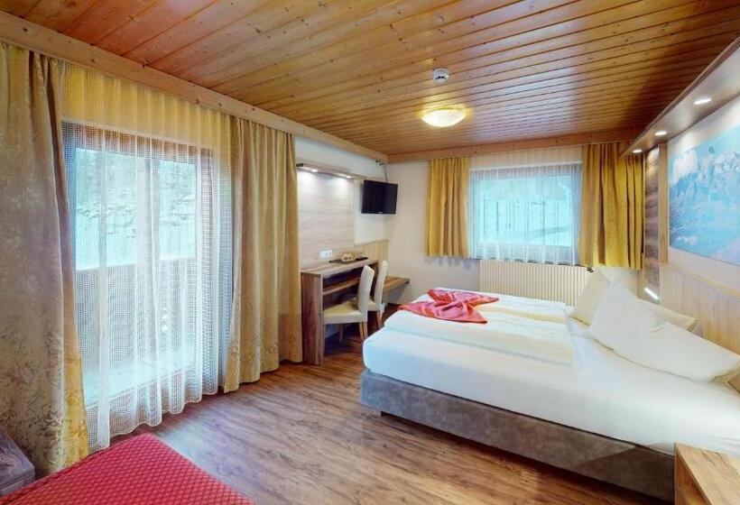 スタンダードトリプルルーム, Pension Haid