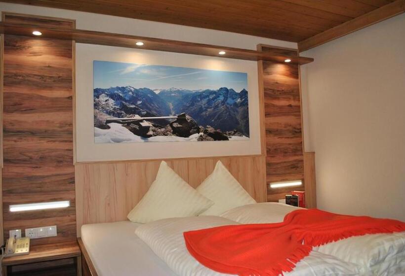 スタンダードトリプルルーム, Pension Haid