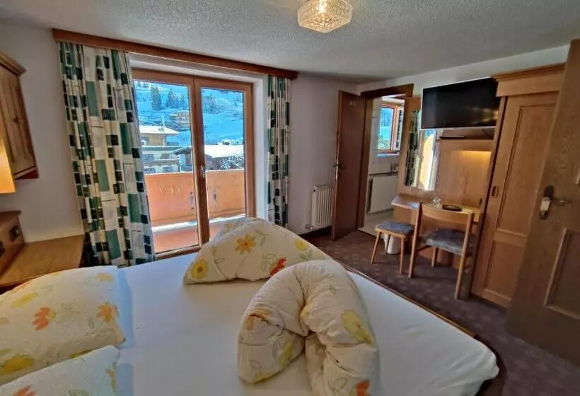 Basic-huone, Pension Bergkristall
