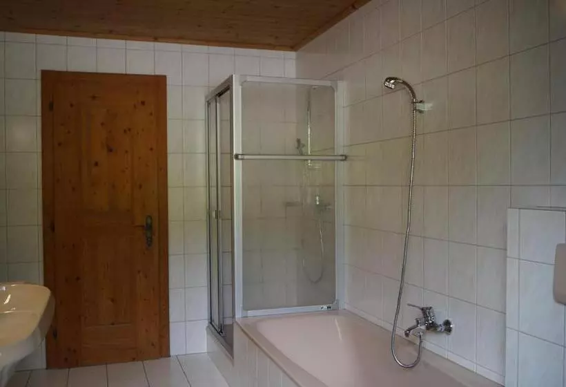 Apartament 3 Dormitoare, Böglhof