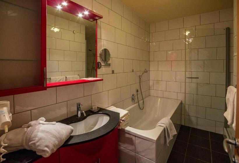 חדר סופריור 3 חדרי שינה, Erlebnishotel Fendels