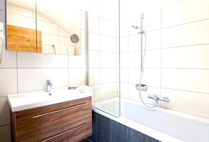 Люкс Superior 2 Спальни, Erlebnishotel Fendels