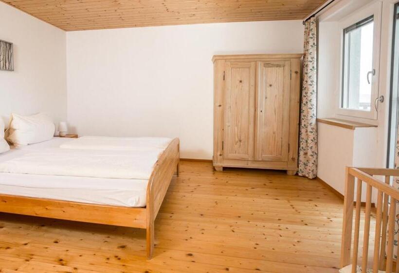 1 Bedroom Apartment Lake View, Familienferienhof Stabauer