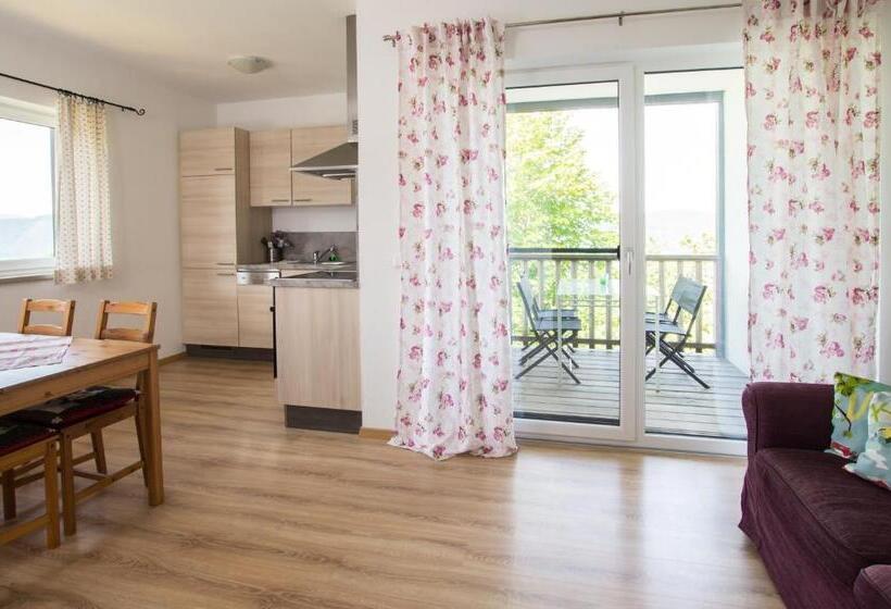 1 Bedroom Apartment Lake View, Familienferienhof Stabauer